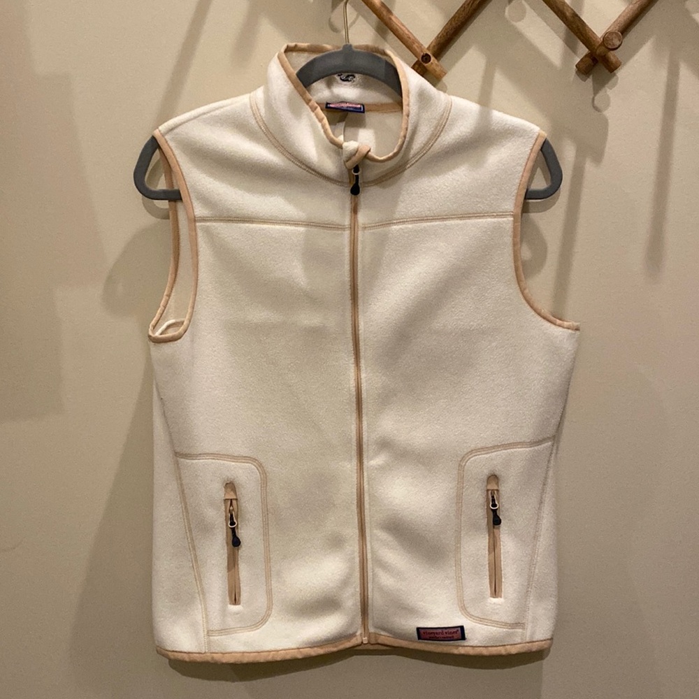 Vineyard Vines fleece vest